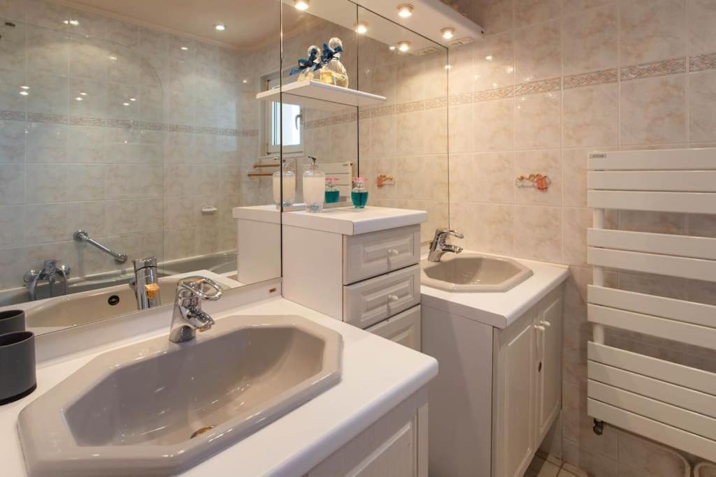 Apartamento A6- 2 Bdr Incredible Sea View - Ac, Garage & Terrace *